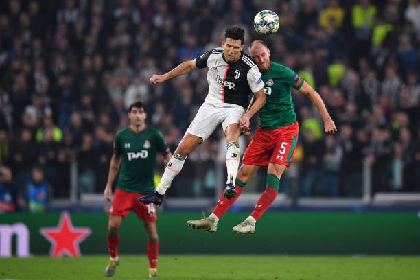 Cú đúp cuối trận, Dybala ngoạn mục 'giải cứu' Juve - Bóng Đá