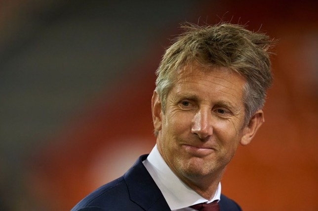Edwin van der Sar responds to Manchester United speculation before Chelsea clash - Bóng Đá