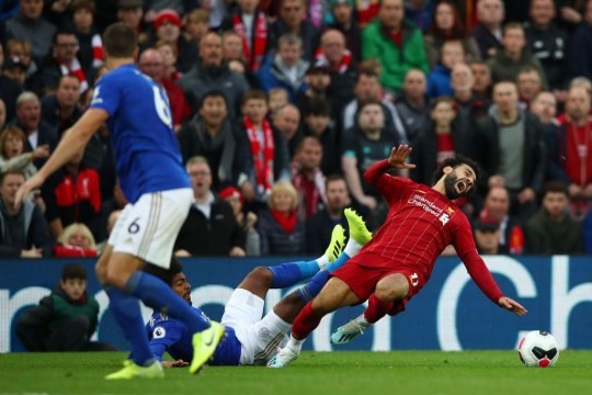 Jurgen Klopp rages at Leicester midfielder Hamza Choudhury over tackle that injured Mohamed Salah - Bóng Đá