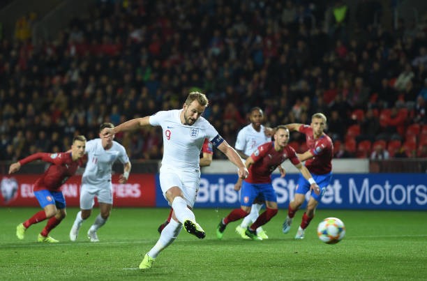 Thua ngược CH Séc, tuyển Anh bỏ lỡ cơ hội giành vé sớm - Bóng Đá