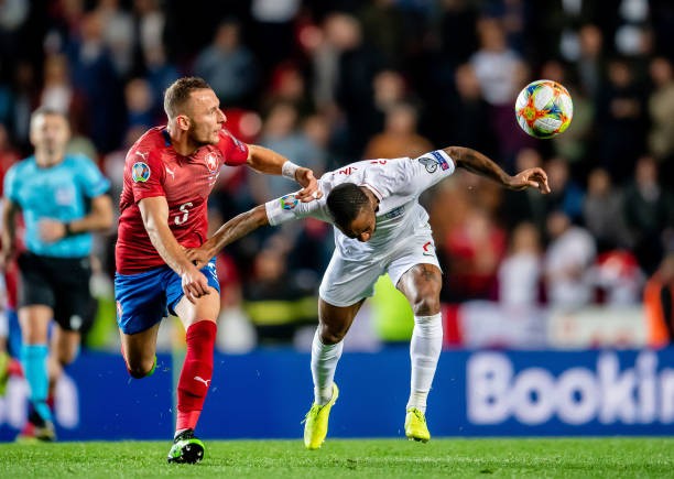 Thua ngược CH Séc, tuyển Anh bỏ lỡ cơ hội giành vé sớm - Bóng Đá