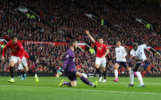 Cận cảnh hai tình huống Rashford hạ 'đo ván' cặp trung vệ Liverpool - Bóng Đá