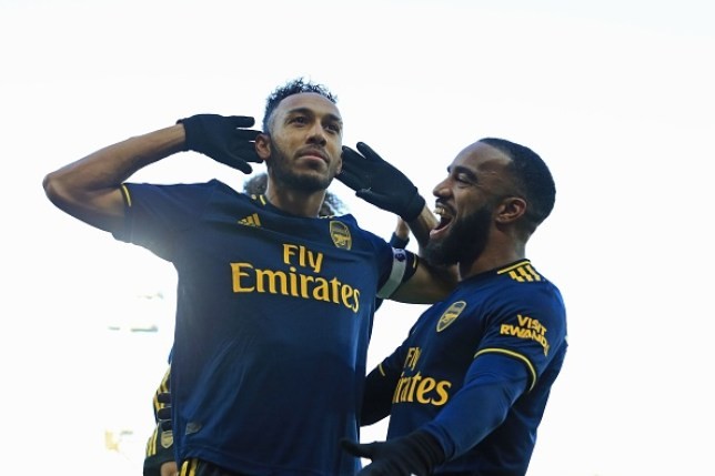 Pierre-Emerick Aubameyang mocks Tim Krul after converting second penalty attempt against Norwich  - Bóng Đá