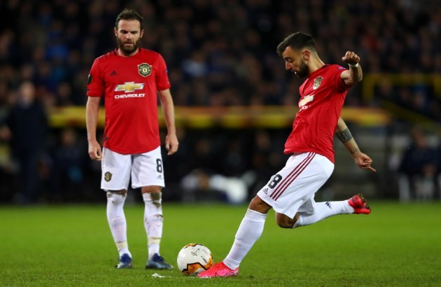 Bruno Fernandes names three Manchester United players he loves playing alongside - Bóng Đá