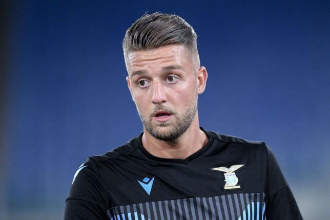 Manchester United make approach to sign Sergej Milinkovic-Savic from Lazio - Bóng Đá