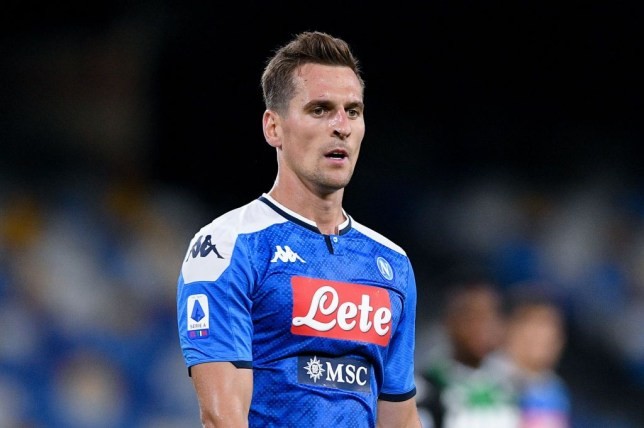 Manchester United in talks to sign Napoli striker Arkadiusz Milik ahead of Tottenham - Bóng Đá