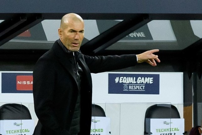 Zinedine Zidane speaks out on Karim Benzema and Vinicius Junior controversy - Bóng Đá