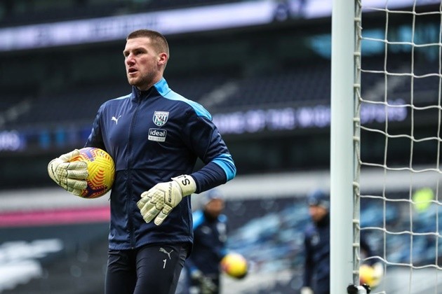 Arsenal and West Ham boost as Ismael confirms he expects Johnstone to leave - Bóng Đá