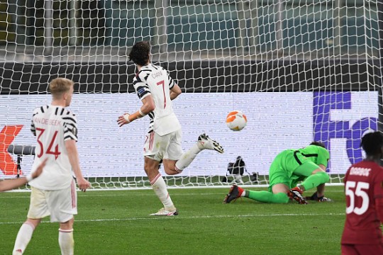 Ole Gunnar Solskjaer hopeful Edinson Cavani will make Manchester United contract decision by end of the week - Bóng Đá