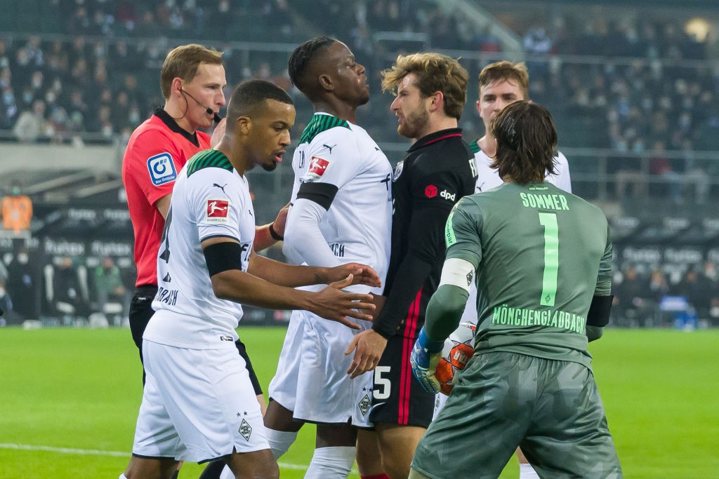 Bắt đầu đàm phán, Man Utd tiến hành ký bản HĐ cực chất - Bóng Đá