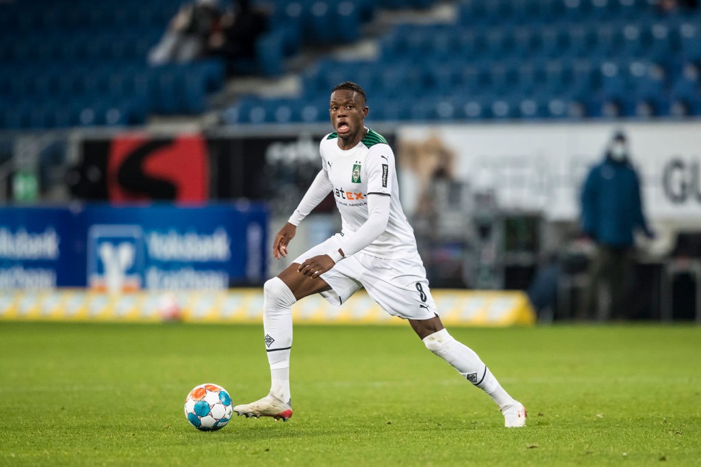 Bắt đầu đàm phán, Man Utd tiến hành ký bản HĐ cực chất - Bóng Đá