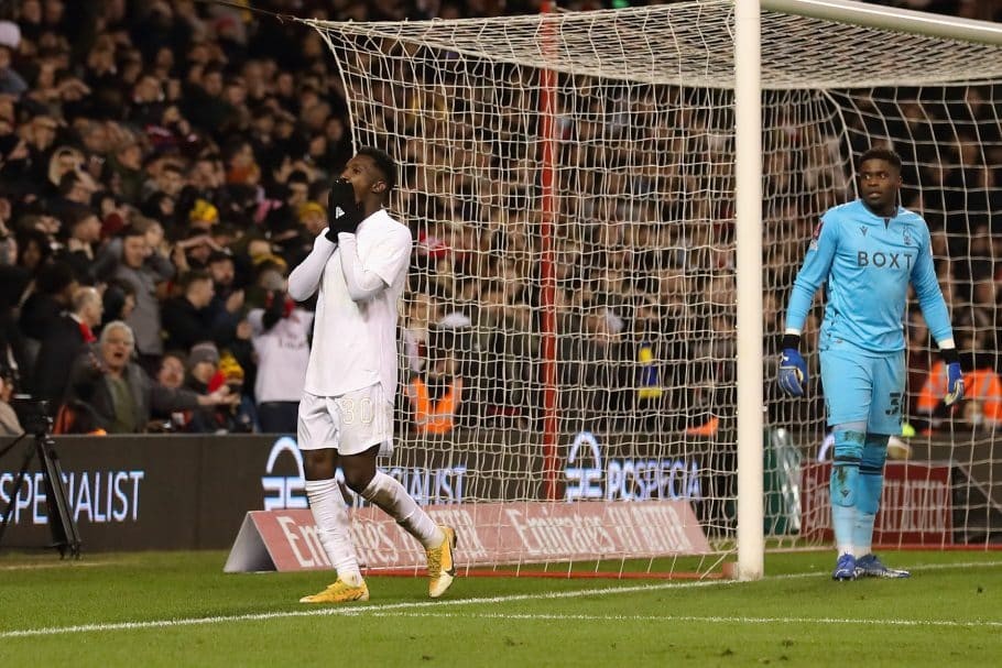 CĐV Arsenal nổi đóa: 