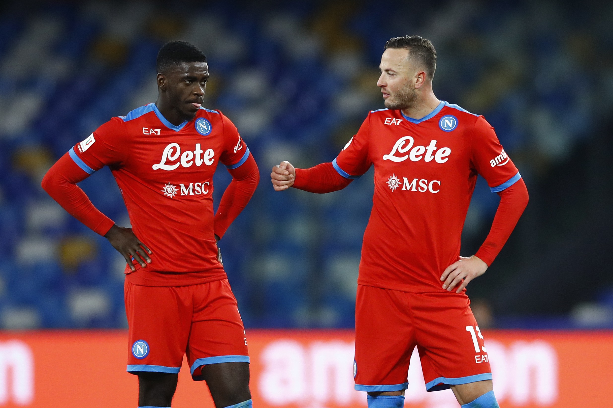 Rời OTF, lính đánh thuê M.U có màn ra mắt CLB mới tệ hại - Bóng Đá