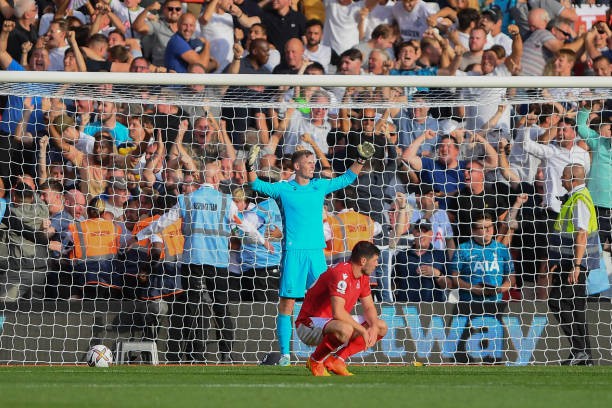 Frank McAvennie on Dean Henderson  - Bóng Đá