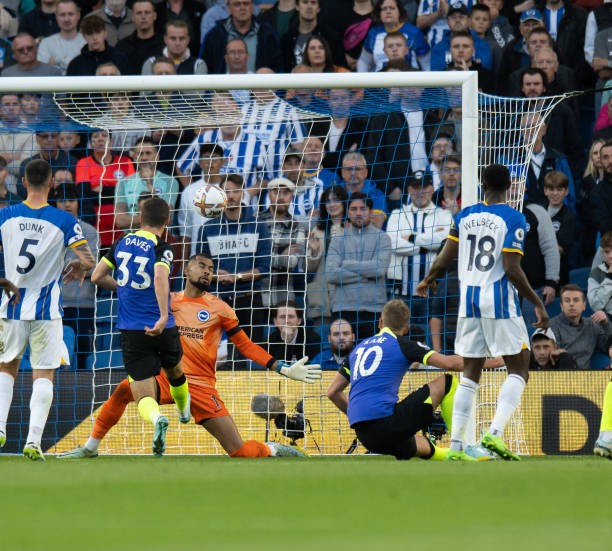 'Quái thú' của Conte cày nát tuyến giữa của Brighton  - Bóng Đá