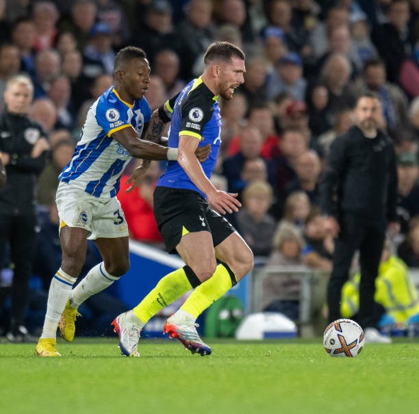 'Quái thú' của Conte cày nát tuyến giữa của Brighton  - Bóng Đá