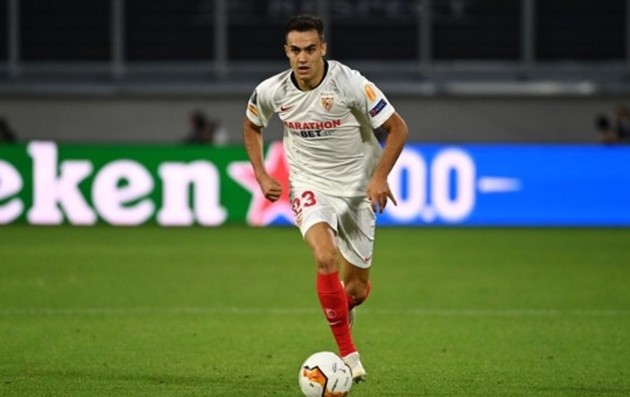 Photo: Defender drops Man United transfer hint as he removes Real Madrid and follows Old Trafford stars on his social media - Bóng Đá