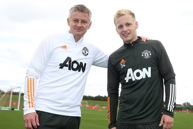 Ole Gunnar Solskjaer backs Donny van de Beek to add goals to Manchester United’s midfield    - Bóng Đá