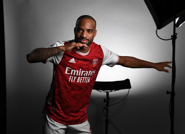 Arsenal exploring possibility of selling Alexandre Lacazette to raise money to buy Lyon star Houssem Aouar - Bóng Đá