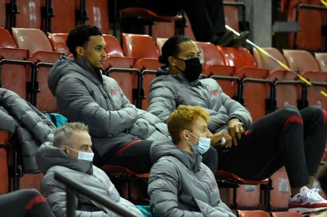 Liverpool boss Jurgen Klopp provides update on Virgil van Dijk and Trent Alexander-Arnold injuries - Bóng Đá