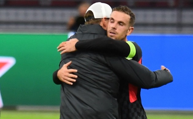 Liverpool boss Klopp explains half-time substitution of Jones - Bóng Đá