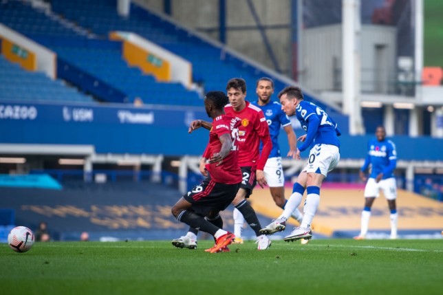Joe Cole slams Manchester United stars Victor Lindelof and Aaron Wan-Bissaka after Bernard’s goal for Everton - Bóng Đá