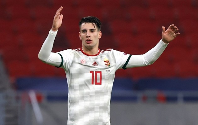 Real Madrid are battling Arsenal to snap up highly-rated RB Salzburg midfielder Dominik Szoboszlai. - Bóng Đá