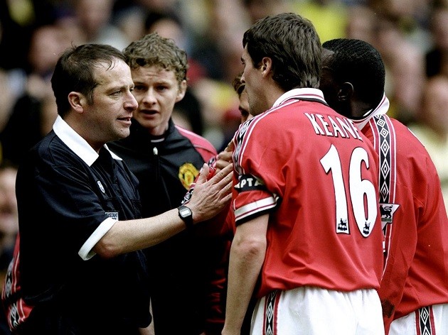 Man United: Roy Keane mugging off Ronaldo and Diego Simeone happened 22 years ago - Bóng Đá