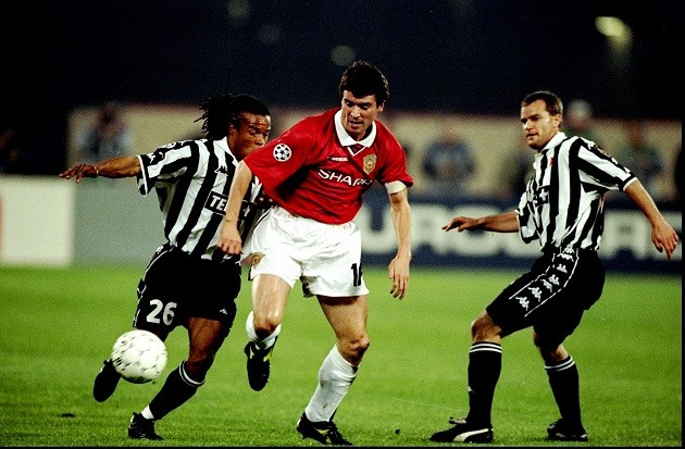Man United: Roy Keane mugging off Ronaldo and Diego Simeone happened 22 years ago - Bóng Đá
