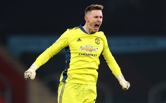 Roy Keane believes Man Utd's second choice goalkeeper Dean Henderson has a 'nightmare' situation at Old Trafford. - Bóng Đá