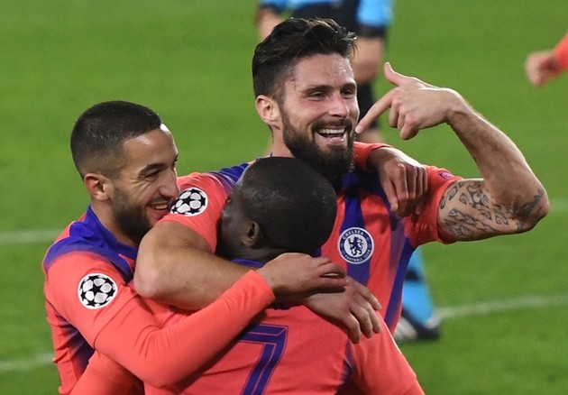 Chelsea four lessons learnt at Sevilla: Giroud steals the show - Bóng Đá