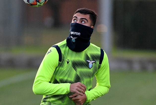 Pha đá phạt của Andreas Pereira - Bóng Đá