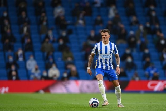 Danny Murphy claims Chelsea or Manchester United should have signed incoming Arsenal star Ben White - Bóng Đá