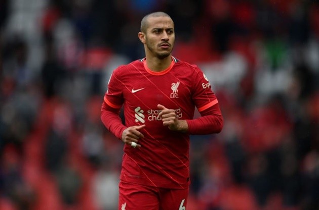 YOU HAVEN’T SEEN ANYTHING YET’: NAT PHILLIPS CLAIMS THIAGO IS A ‘SERIOUS PLAYER’ - Bóng Đá