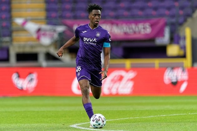 ‘HE’S BETTER THAN BISSOUMA’: SOME ARSENAL FANS ON CLOUD NINE AFTER SEEING LINKS TO ‘YAYA REGEN’ - Bóng Đá