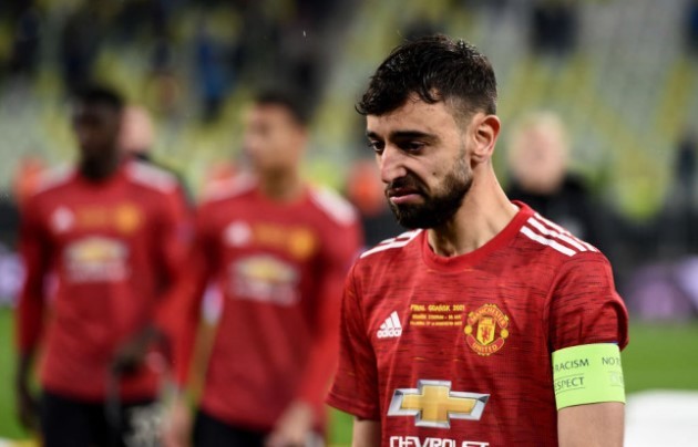Bruno Fernandes looked tired and ‘nervous’ in Manchester United’s Europa League final defeat to Villarreal, says Arsene Wenger - Bóng Đá