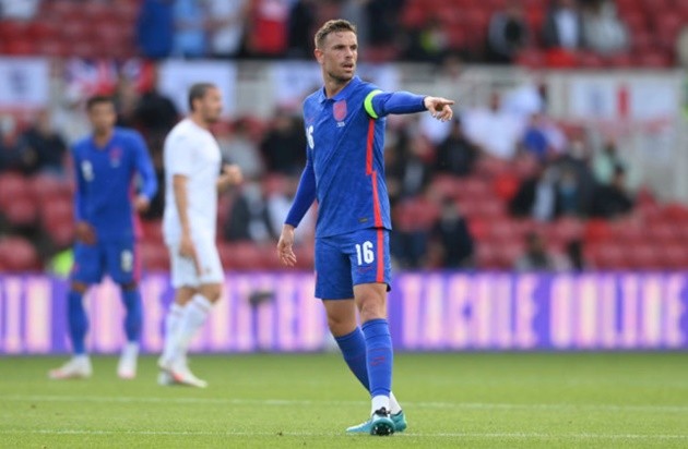 ‘I love having him here’ – England star Kalvin Phillips hits back at Roy Keane over Jordan Henderson dig - Bóng Đá