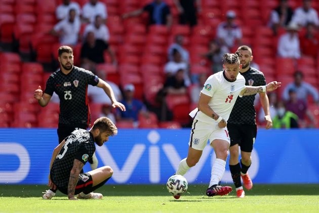 MARCUS RASHFORD TWEETS TWO-WORD REACTION TO KALVIN PHILLIPS DISPLAY FOR ENGLAND AT EURO 2020 - Bóng Đá