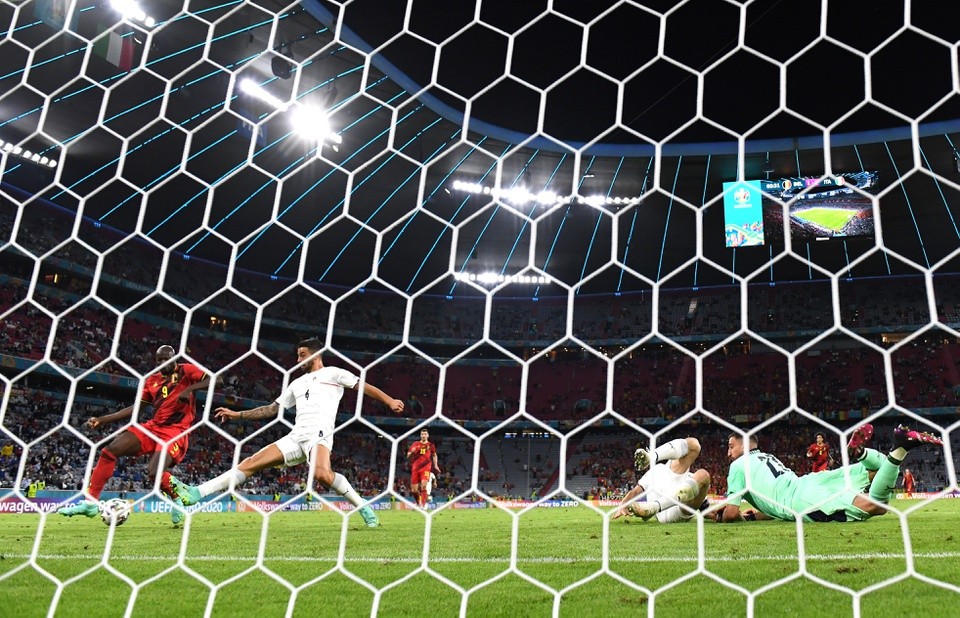 Lukaku lại giật mình, đá bay cơ hội của tuyển Bỉ - Bóng Đá