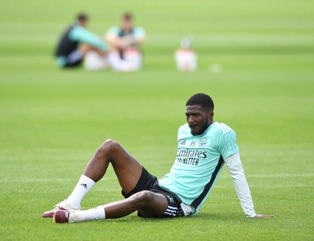 Everton will submit bid for player (Ainsley Maitland-Niles) - Bóng Đá