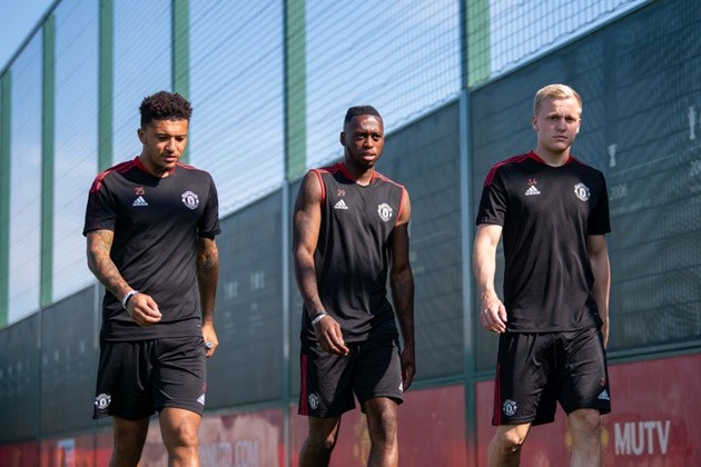 Benitez plays down Everton links with Donny van de Beek - Bóng Đá
