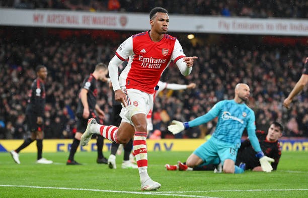 Noel Whelan on Gabriel Magalhaes - Bóng Đá