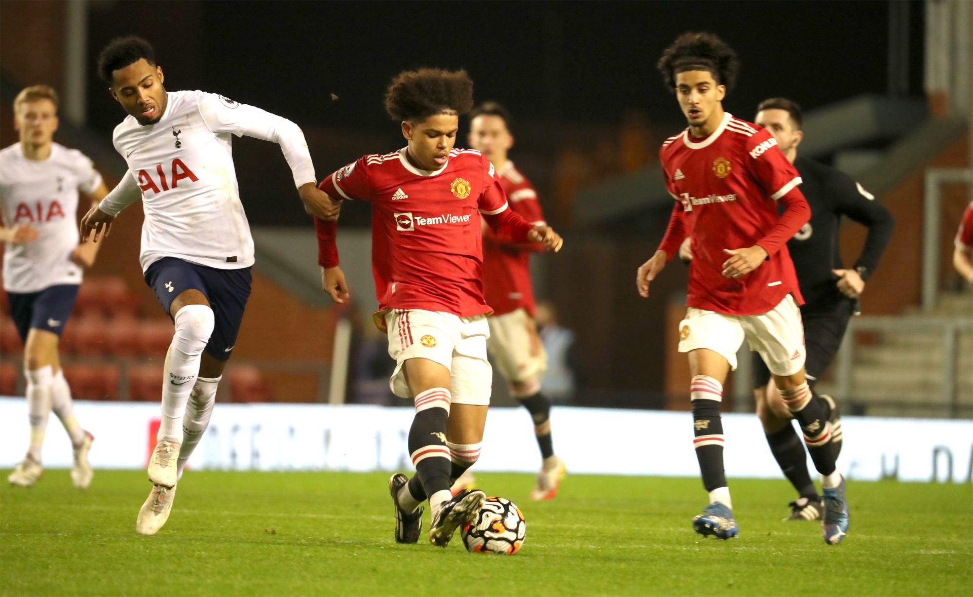 7 sao trẻ Man United có cơ hội ở đội 1: Người thừa kế Messi? - Bóng Đá