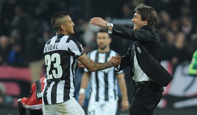 Inter Milan trình làng cặp đôi 