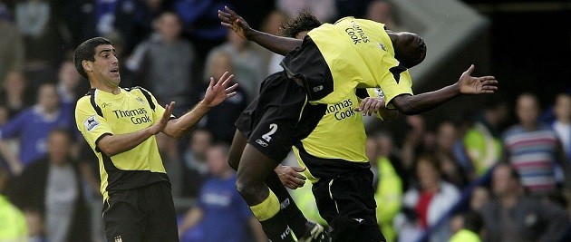 Jamie Carragher had Micah Richards doing cartwheels in CBS Sports studio - Bóng Đá