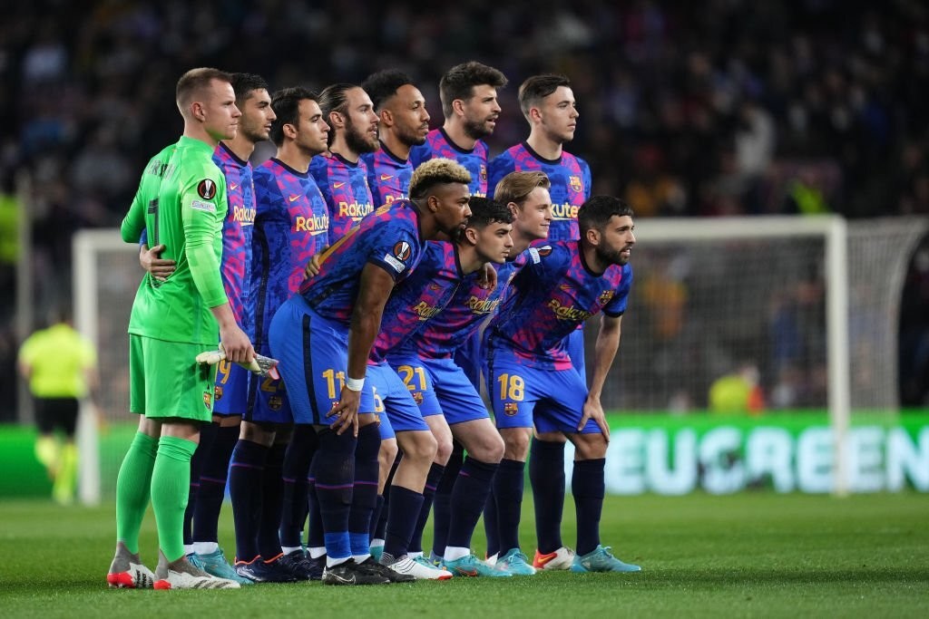 Adama Traore kiếm phạt đền giúp Barca hòa Napoli - Bóng Đá