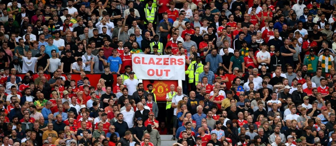 The Glazers have only spent £94m on infrastructure in the last decade - Bóng Đá