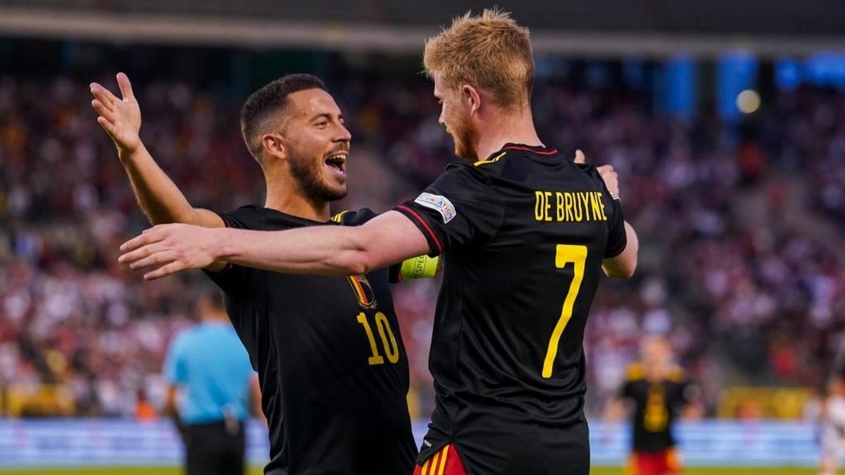 Eden Hazard bỏ lỡ không tưởng - Bóng Đá
