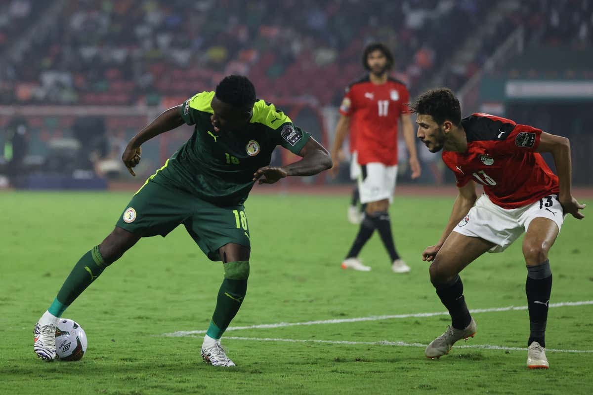 Salah bước đầu phục thù Mane ở VL World Cup 2022 - Bóng Đá