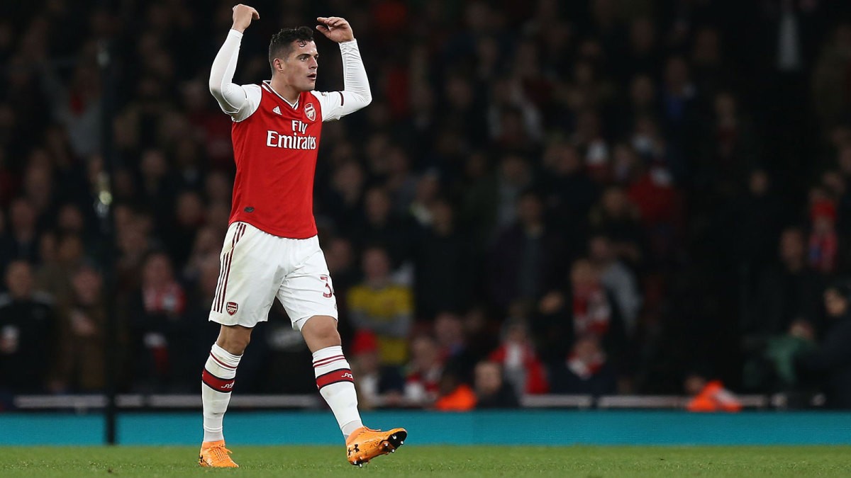 Granit Xhaka 'refusing to apologise to Arsenal fans' and facing punishment - Bóng Đá